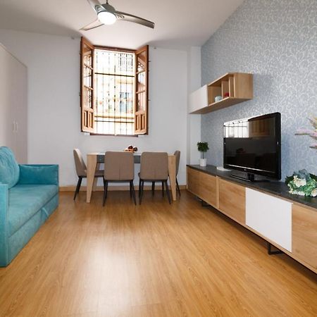 Apartamento Acogedor Y Equipado En El Centro De Sevilla Bagian luar foto