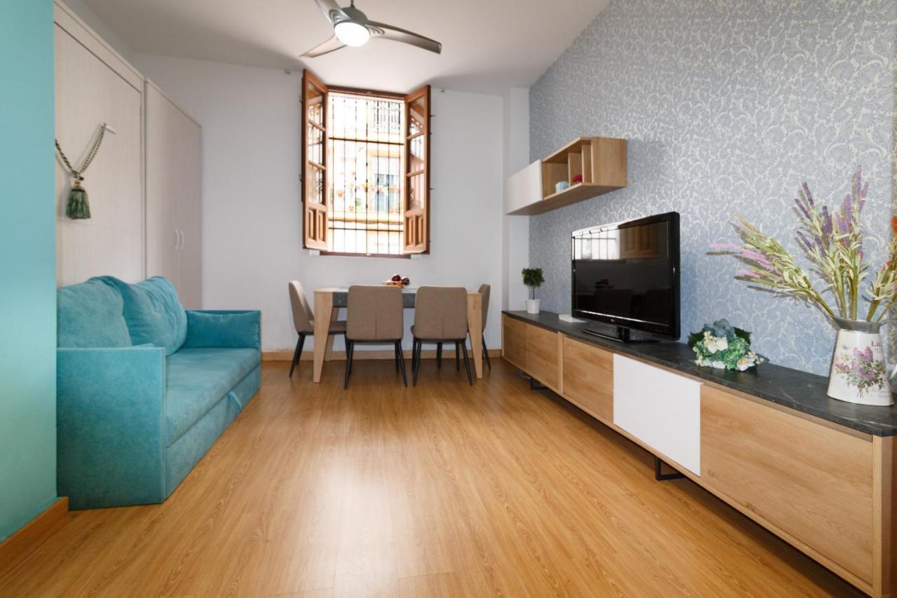 Apartamento Acogedor Y Equipado En El Centro De Sevilla Bagian luar foto