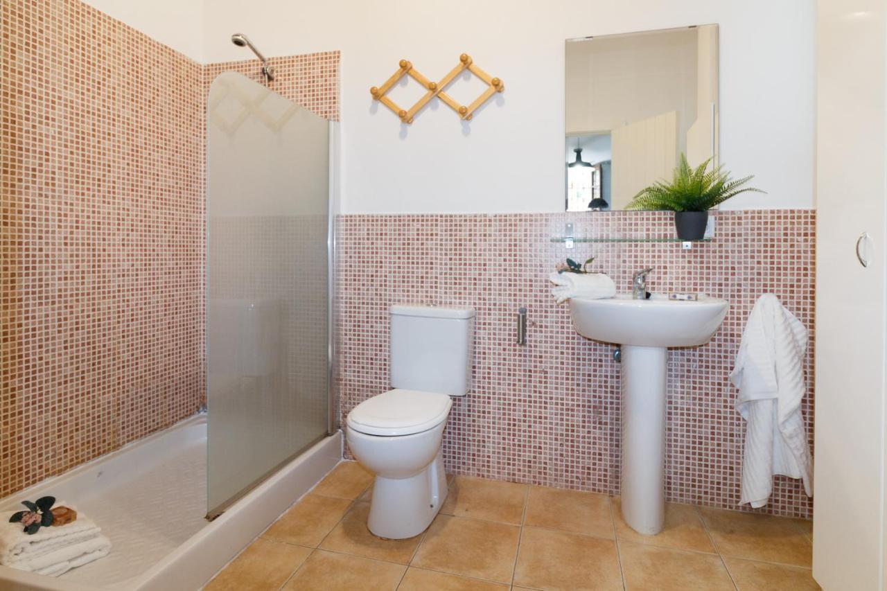 Apartamento Acogedor Y Equipado En El Centro De Sevilla Bagian luar foto