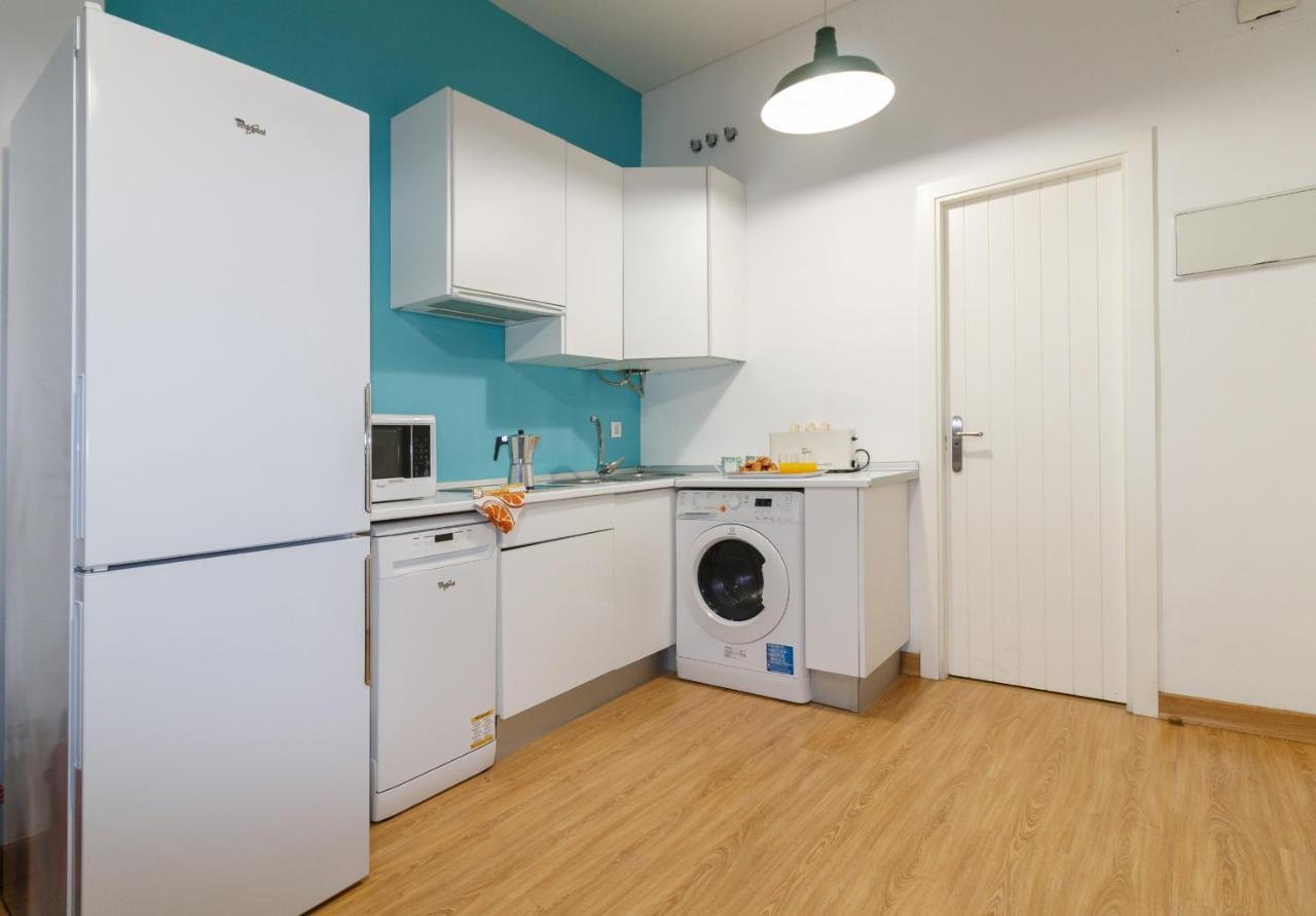 Apartamento Acogedor Y Equipado En El Centro De Sevilla Bagian luar foto