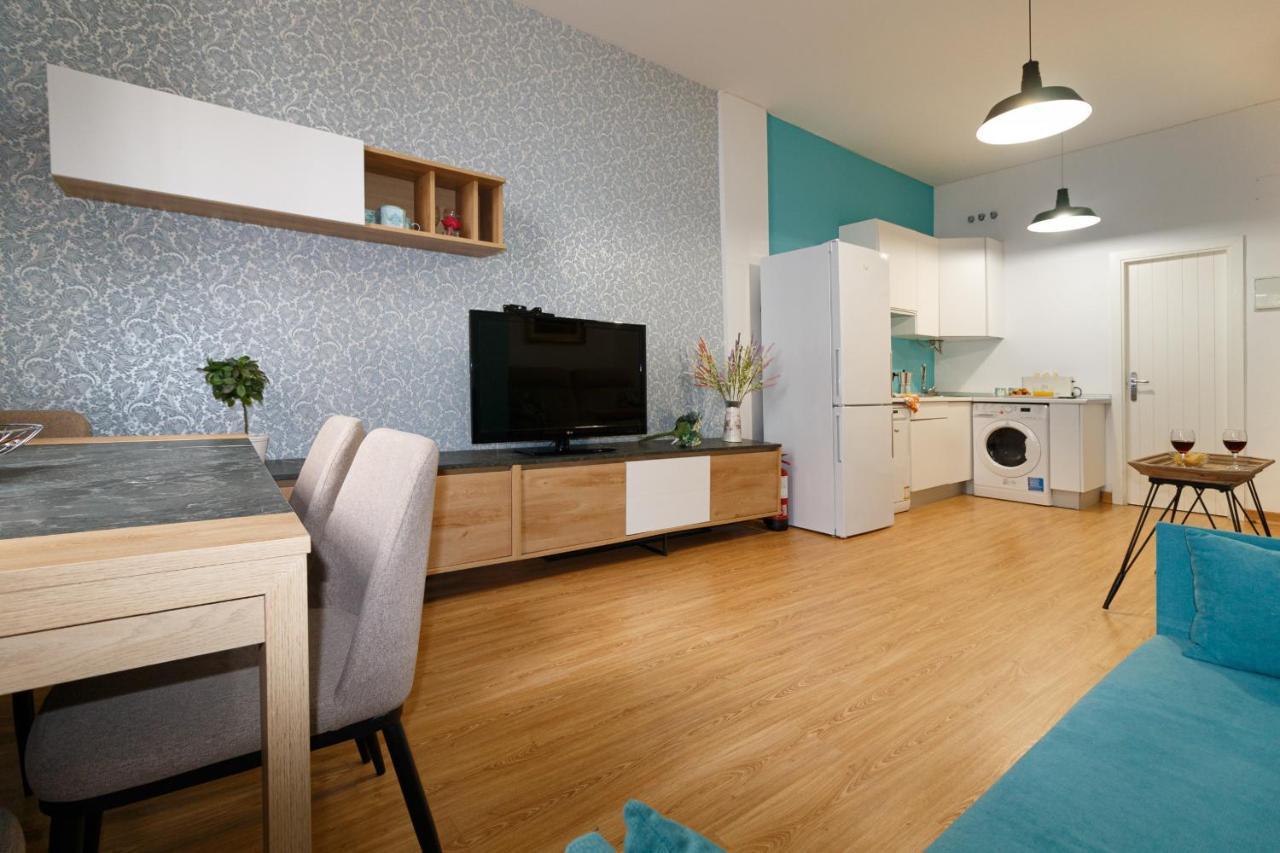 Apartamento Acogedor Y Equipado En El Centro De Sevilla Bagian luar foto