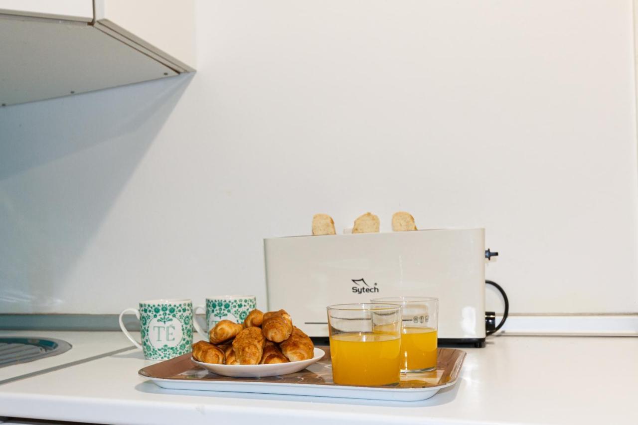 Apartamento Acogedor Y Equipado En El Centro De Sevilla Bagian luar foto