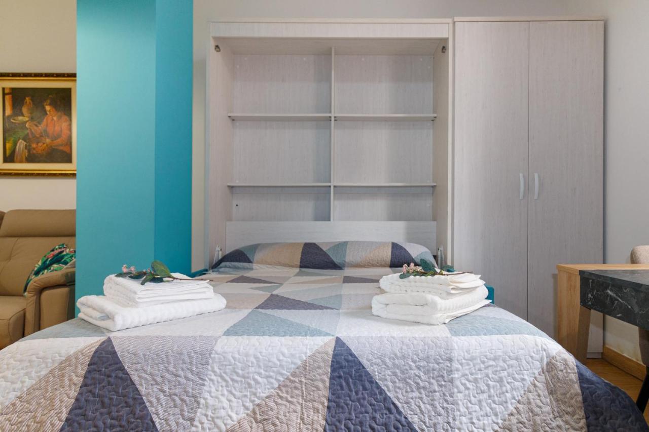 Apartamento Acogedor Y Equipado En El Centro De Sevilla Bagian luar foto