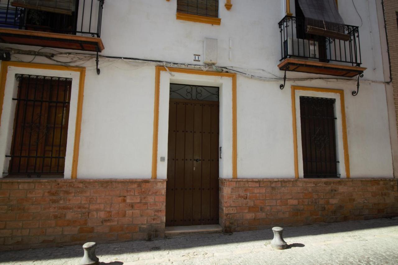 Apartamento Acogedor Y Equipado En El Centro De Sevilla Bagian luar foto